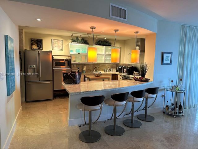 5825 Collins Avenue 14E, Miami Beach, FL 33140