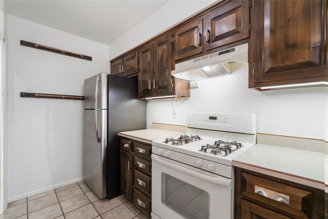 2949 Plaza Azul, Santa Fe, NM 87507