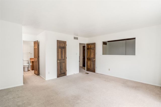 2949 Plaza Azul, Santa Fe, NM 87507