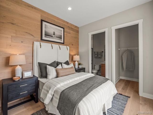 2420 Provencal Drive, Commerce Twp, MI 48382