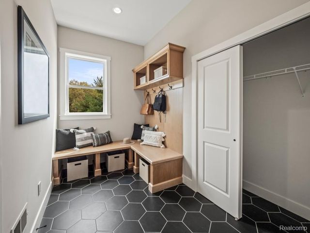 2420 Provencal Drive, Commerce Twp, MI 48382