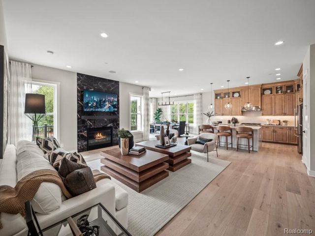 2420 Provencal Drive, Commerce Twp, MI 48382