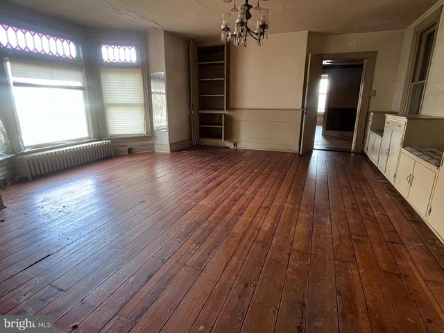 128 W. MAIN ST., Fayetteville, PA 17222