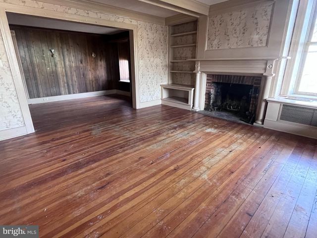 128 W. MAIN ST., Fayetteville, PA 17222