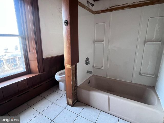 128 W. MAIN ST., Fayetteville, PA 17222