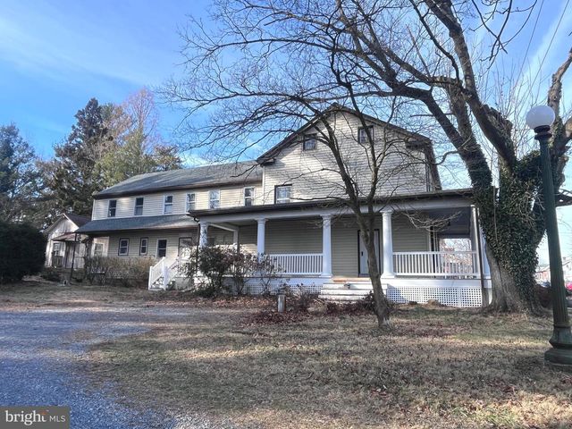 128 W. MAIN ST., Fayetteville, PA 17222