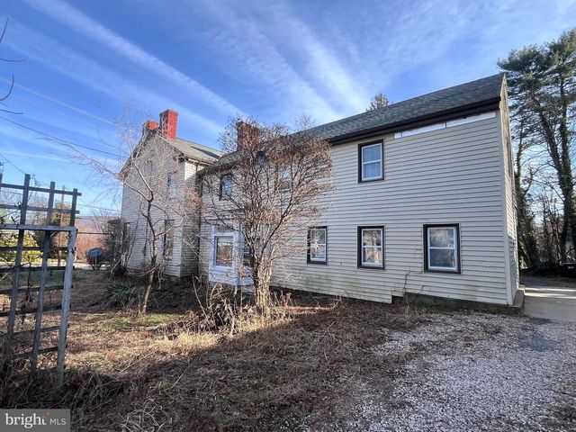 128 W. MAIN ST., Fayetteville, PA 17222