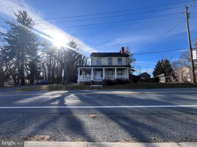 128 W. MAIN ST., Fayetteville, PA 17222