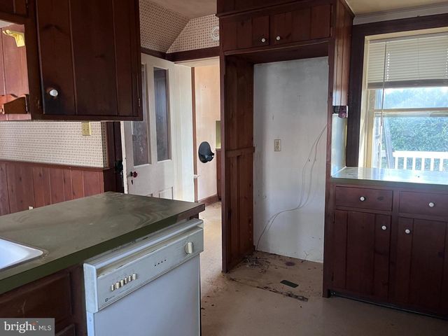 128 W. MAIN ST., Fayetteville, PA 17222