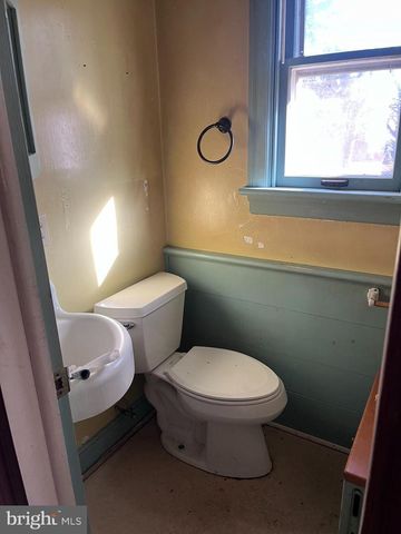 128 W. MAIN ST., Fayetteville, PA 17222