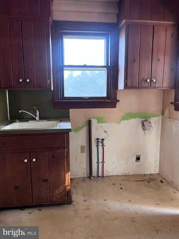 128 W. MAIN ST., Fayetteville, PA 17222