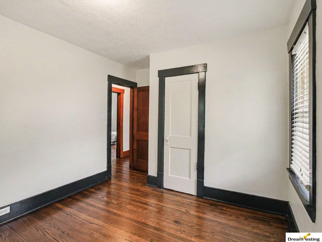 6354 Parker Street, Omaha, NE 68104