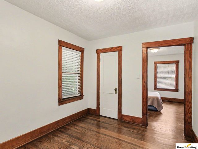 6354 Parker Street, Omaha, NE 68104