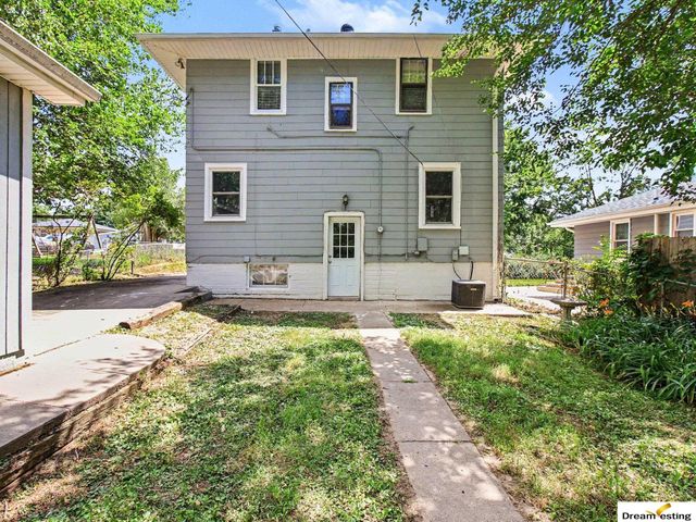 6354 Parker Street, Omaha, NE 68104
