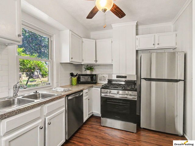 6354 Parker Street, Omaha, NE 68104