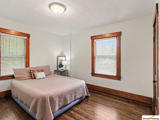 6354 Parker Street, Omaha, NE 68104