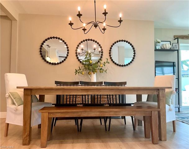 1086 N Town And River DR, Fort Myers, FL 33919