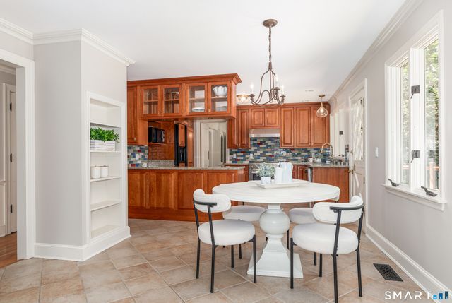 400 Beacon Hill Drive, Cheshire, CT 06410