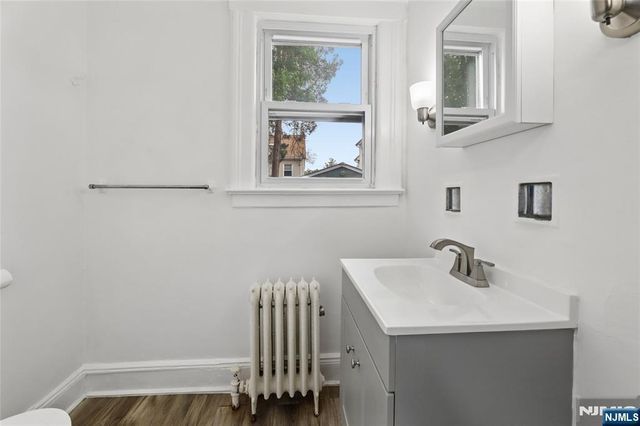 42 Walnut Street, Rutherford, NJ 07070