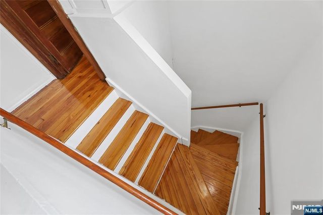 42 Walnut Street, Rutherford, NJ 07070