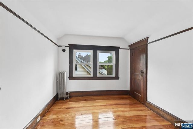 42 Walnut Street, Rutherford, NJ 07070