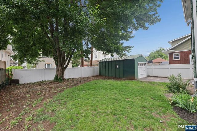 42 Walnut Street, Rutherford, NJ 07070