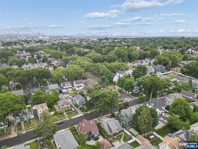 42 Walnut Street, Rutherford, NJ 07070