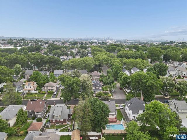 42 Walnut Street, Rutherford, NJ 07070