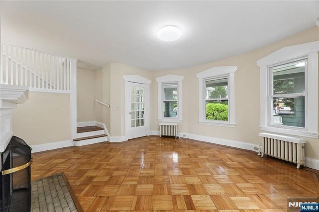 42 Walnut Street, Rutherford, NJ 07070