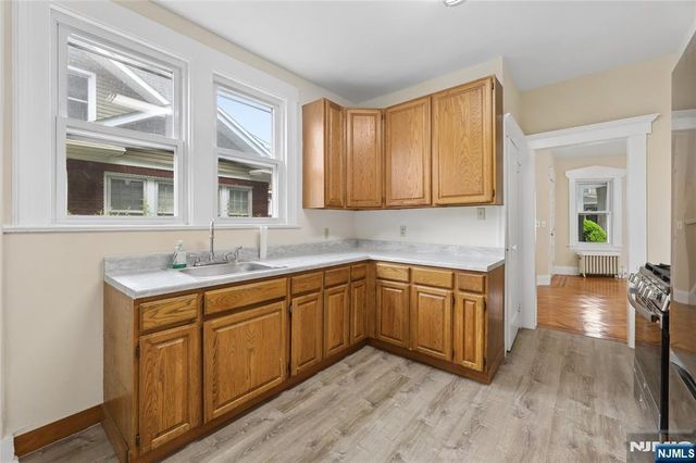 42 Walnut Street, Rutherford, NJ 07070