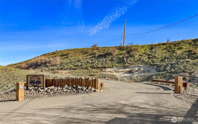 8 Deer Valley Drive, Ellensburg, WA 98926