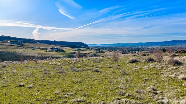 8 Deer Valley Drive, Ellensburg, WA 98926