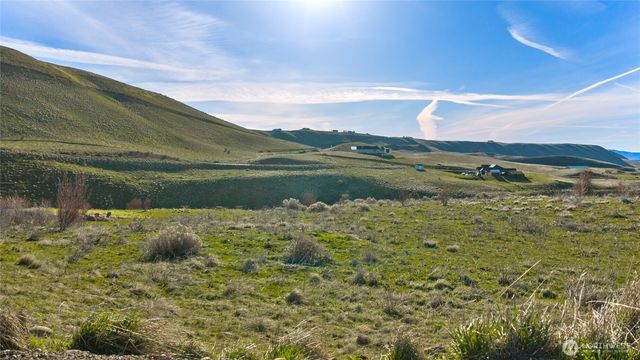 8 Deer Valley Drive, Ellensburg, WA 98926