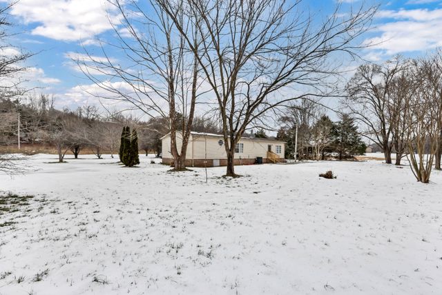 2170 Highway 13, Cunningham, TN 37052