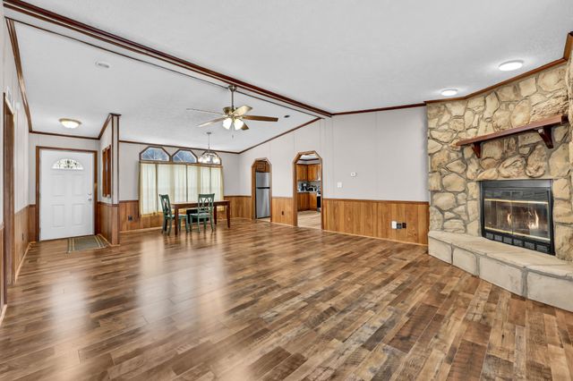 2170 Highway 13, Cunningham, TN 37052