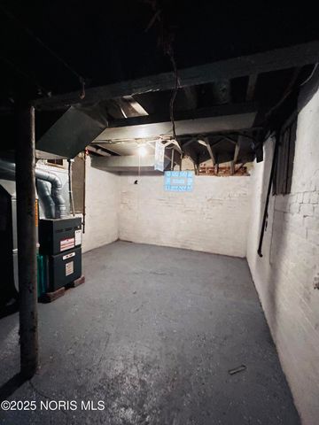 2458 Lawton Avenue, Toledo, OH 43620