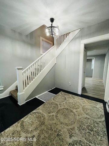 2458 Lawton Avenue, Toledo, OH 43620