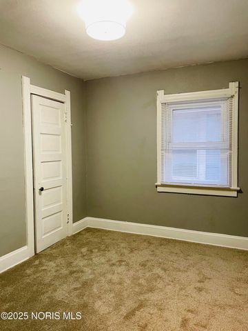 2458 Lawton Avenue, Toledo, OH 43620