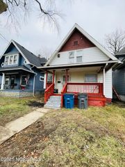 2458 Lawton Avenue, Toledo, OH 43620