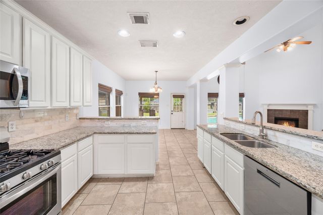 2322 Pine Brook Drive, Deer Park, TX 77536