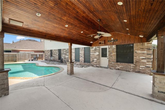 2322 Pine Brook Drive, Deer Park, TX 77536