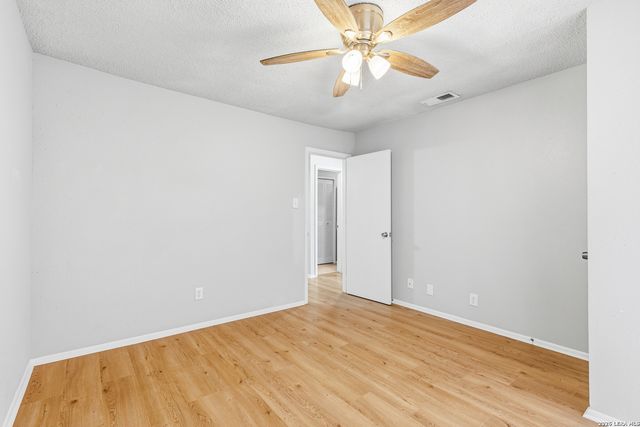 923 Vance Jackson Rd Apt 1002, San Antonio, TX 78201