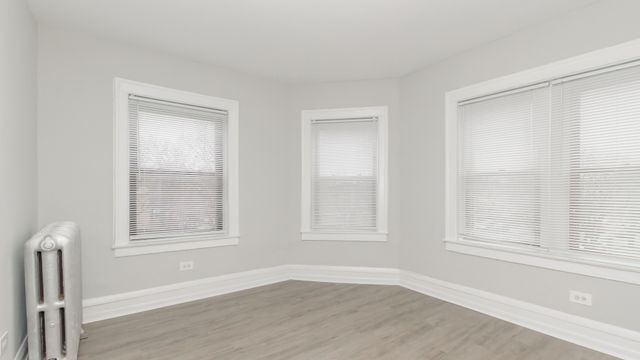 2724 W Rosemont Avenue 2, Chicago, IL 60659