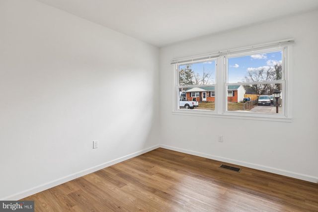 13208 HADDOCK RD, Woodbridge, VA 22193