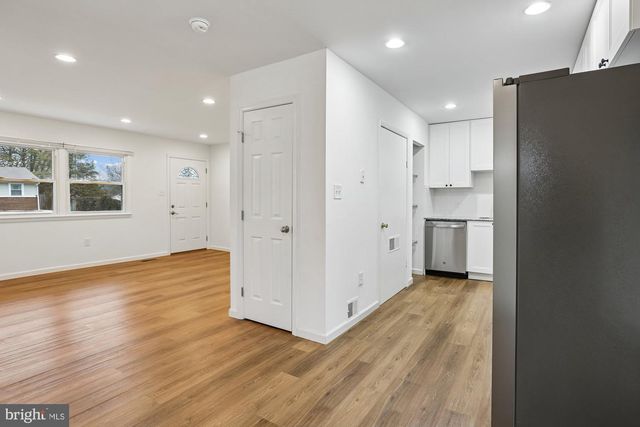 13208 HADDOCK RD, Woodbridge, VA 22193