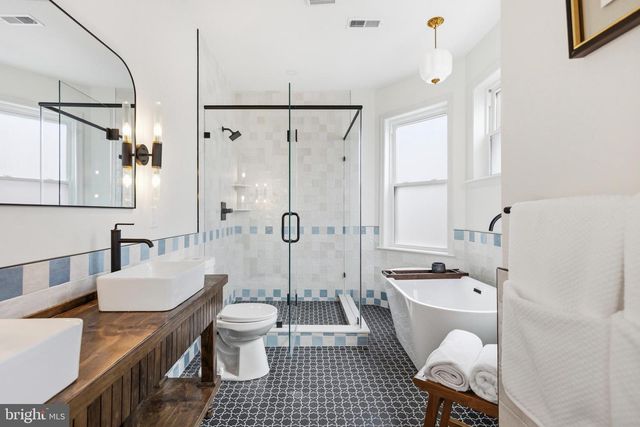 1319 S 53RD ST, Philadelphia, PA 19143