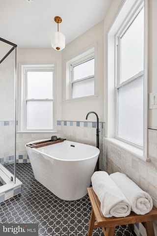 1319 S 53RD ST, Philadelphia, PA 19143