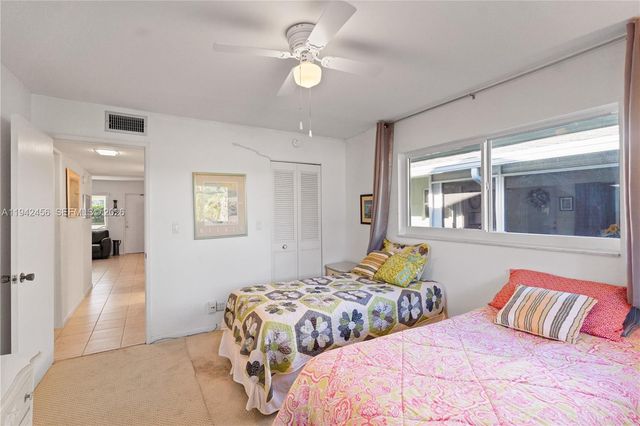 2541 NE 11th St 212, Pompano Beach, FL 33062