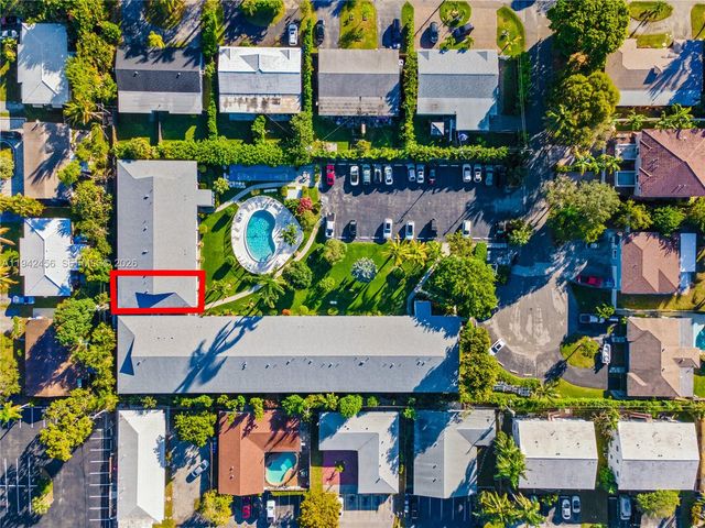 2541 NE 11th St 212, Pompano Beach, FL 33062