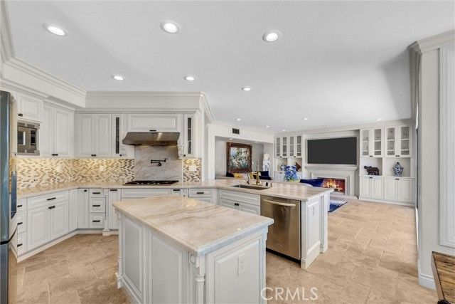 25672 Raintree Road, Laguna Hills, CA 92653